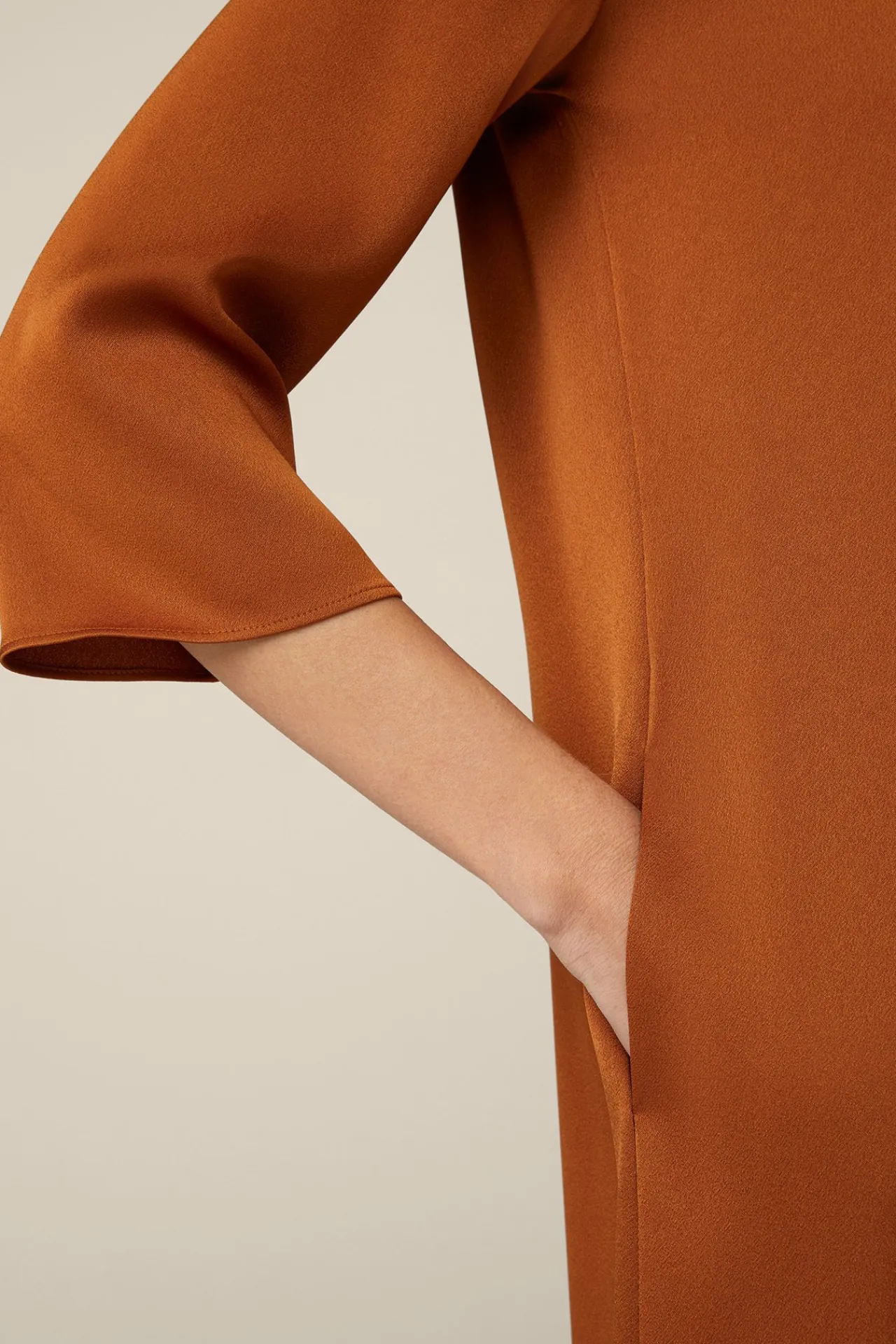 Crepe-Kleid In A-Linie In*Windsor Hot