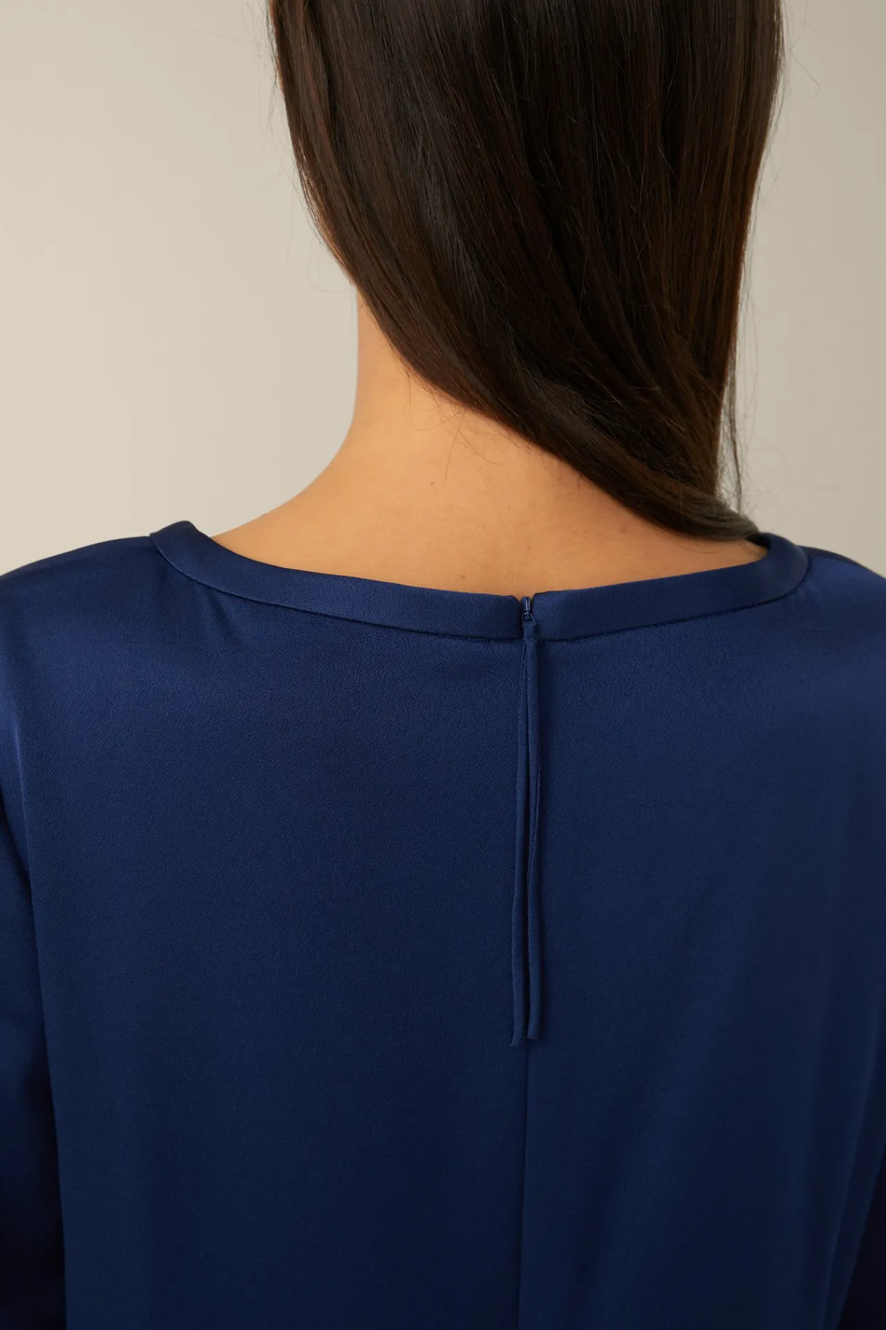 Crepe-Kleid In H-Linie In*Windsor Online