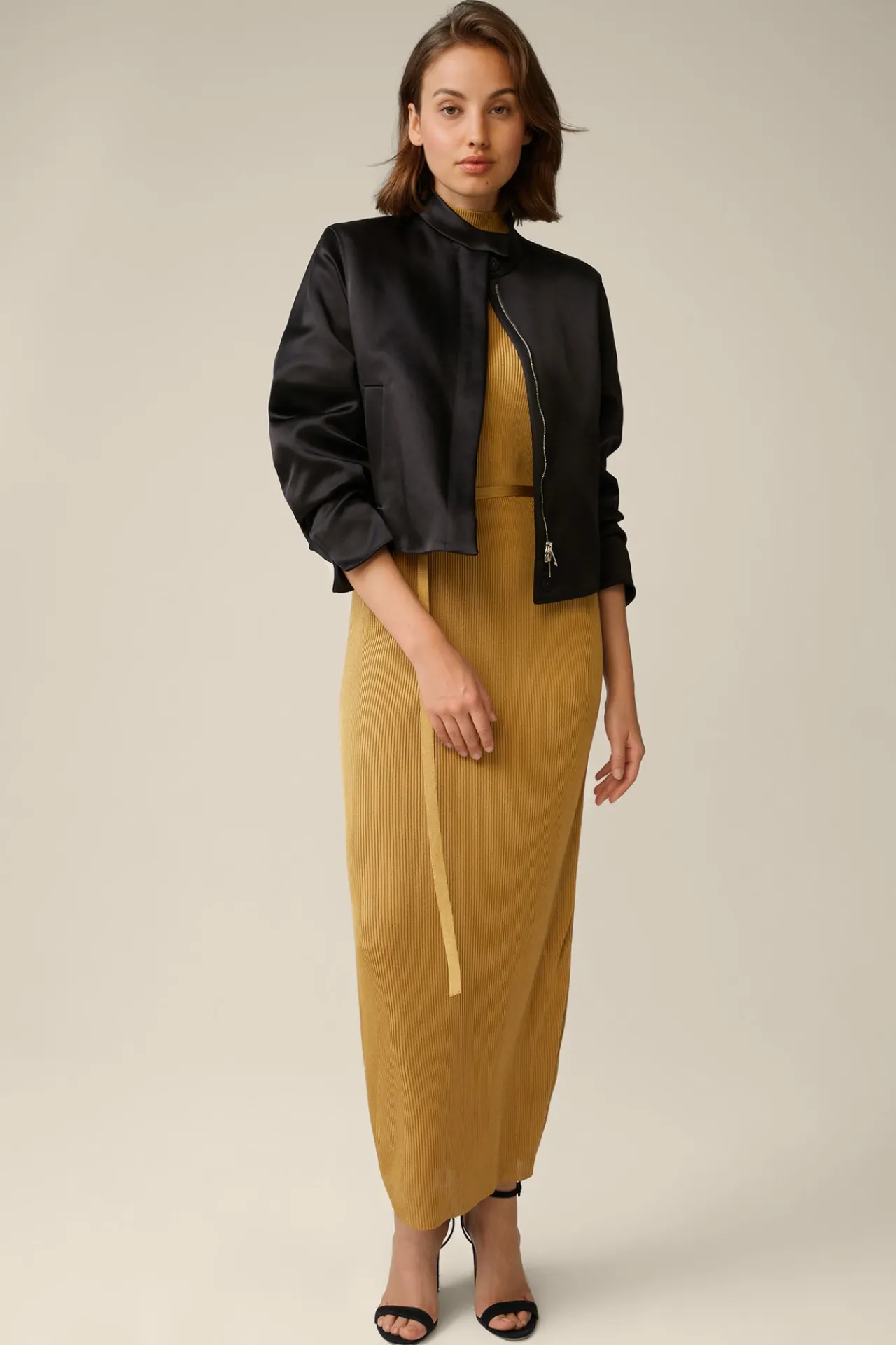 Duchesse-Satin-Blouson In*Windsor Fashion