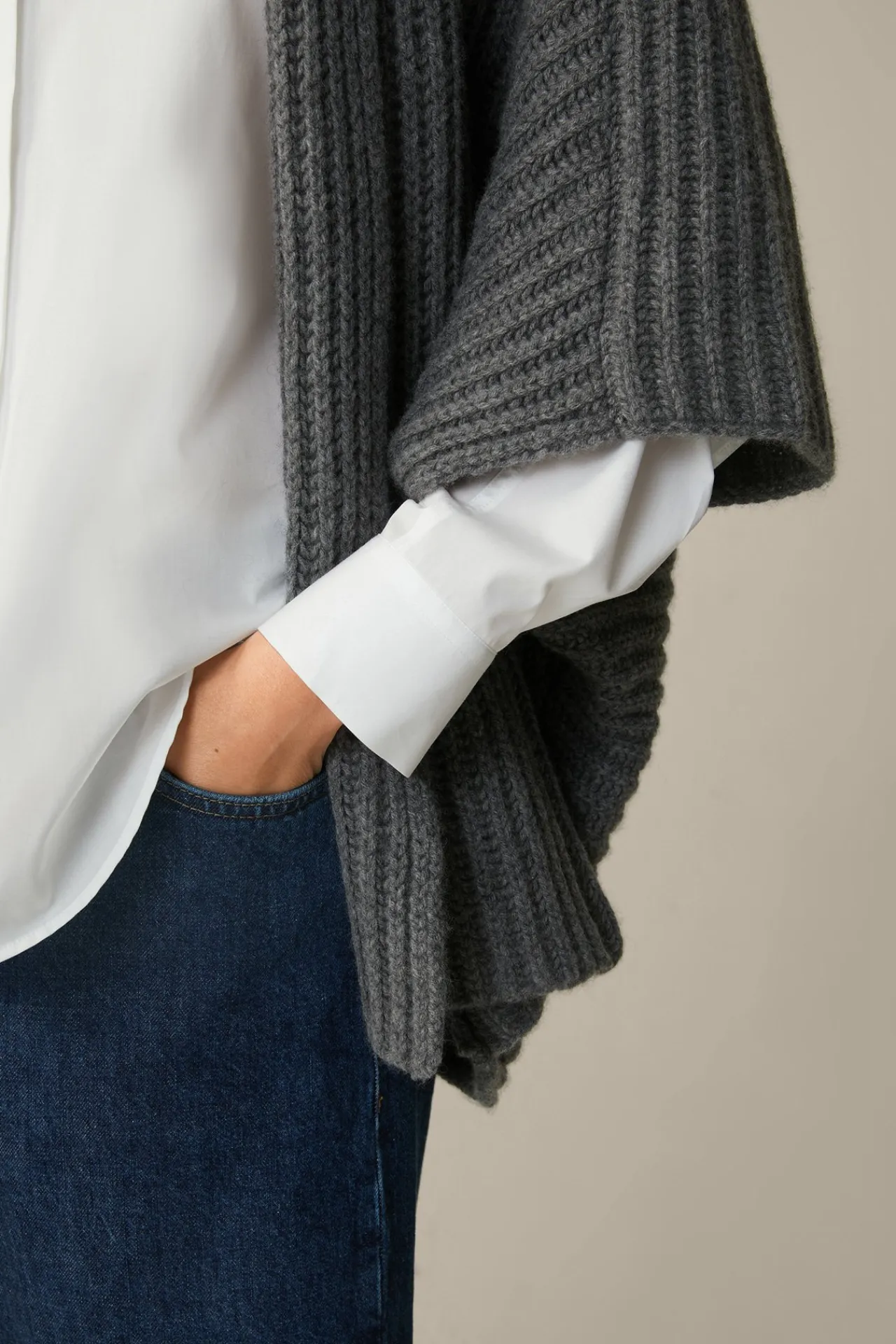 Schurwoll-Cashmeremix-Cape In*Windsor Fashion