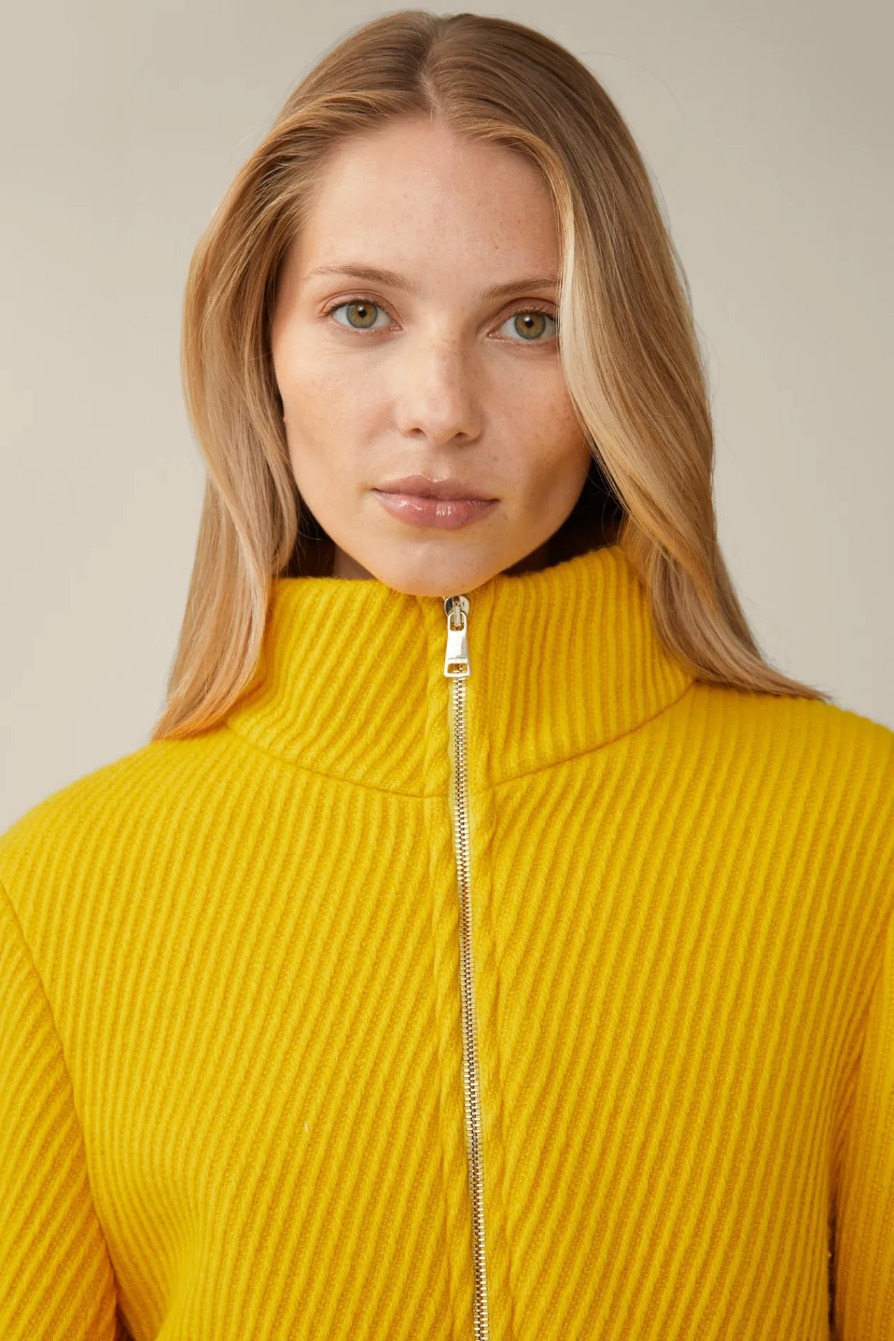 Schurwollmix-Cape-Jacke Mit Struktur In*Windsor Hot