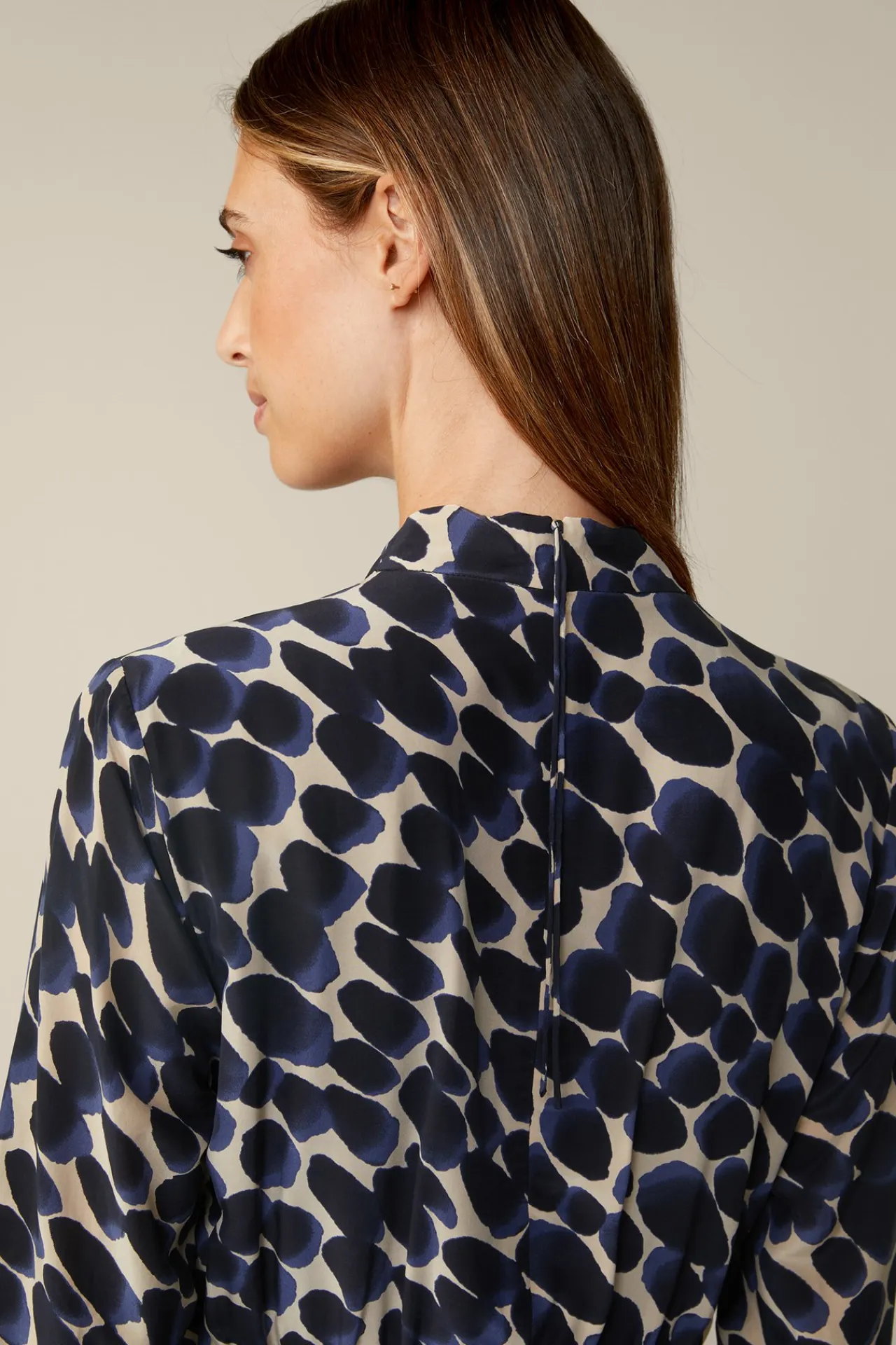 Viskose-Seidenmix-Wickel-Kleid In Navy-Beige Gemustert*Windsor Online